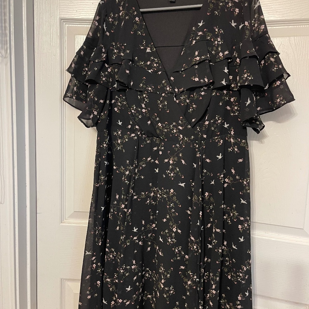 Black floral Torrid plus size 1 dress